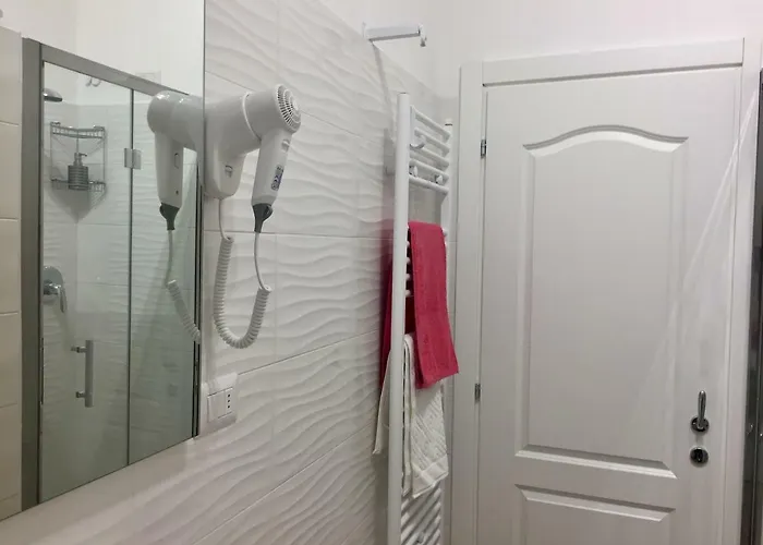 Temporary House De' Giudei 볼로냐