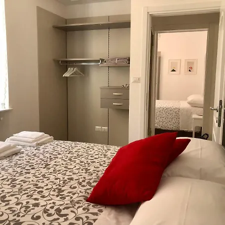 Temporary House De' Giudei Apartment Bologna