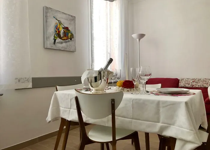 Temporary House De' Giudei * Μπολόνια