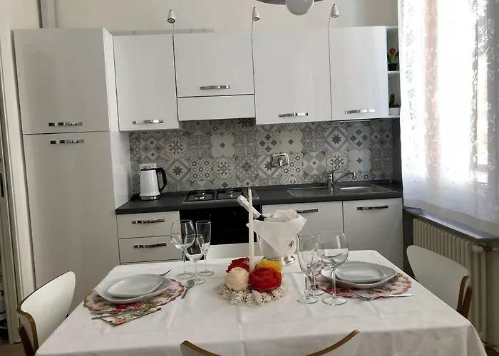 Temporary House De' Giudei * Μπολόνια