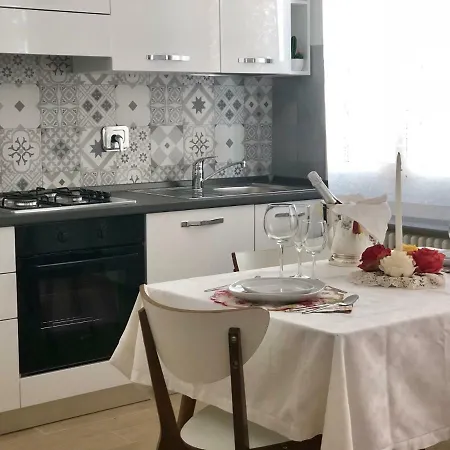 Temporary House De' Giudei Bologne