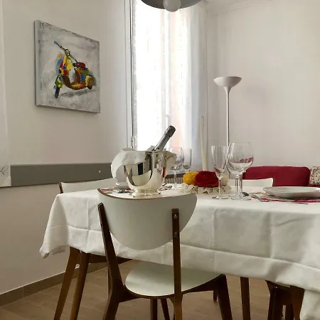 Temporary House De' Giudei * Bologne