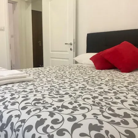 Temporary House De' Giudei *